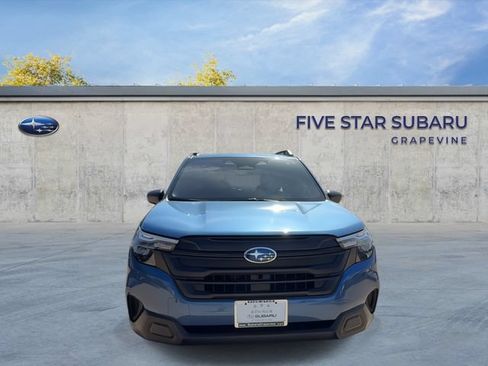 Certified 2025 Subaru Forester AWD/4WD image 3