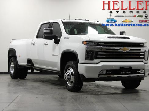 Used 2023 Chevrolet Silverado 3500 High Country w/ Technology Package image 1