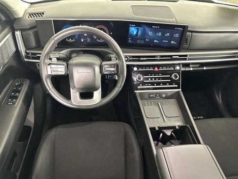 Certified 2025 Hyundai Santa Fe SE FWD image 12