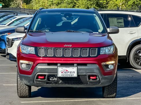 Used 2021 Jeep Compass Trailhawk w/ Sun and Sound Group AWD/4WD image 9