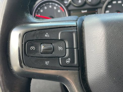 Used 2021 Chevrolet Silverado 1500 LT AWD/4WD image 19