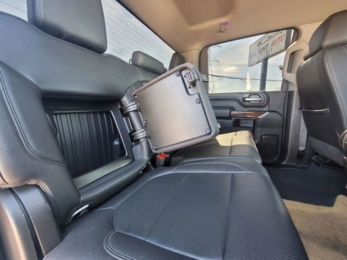 Used 2022 GMC Sierra 3500 SLT AWD/4WD image 6