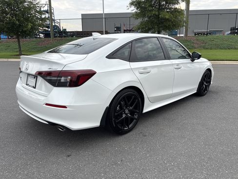 Used 2025 Honda Civic Sport image 9