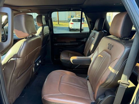 Used 2023 Ford Expedition King Ranch RWD image 14