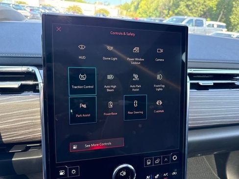 Used 2025 GMC Sierra EV Denali AWD/4WD image 31
