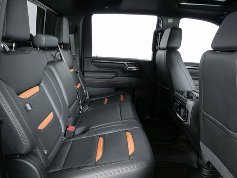 Certified 2026 GMC Sierra 2500 AT4 w/ AT4 Premium Plus Package AWD/4WD image 21
