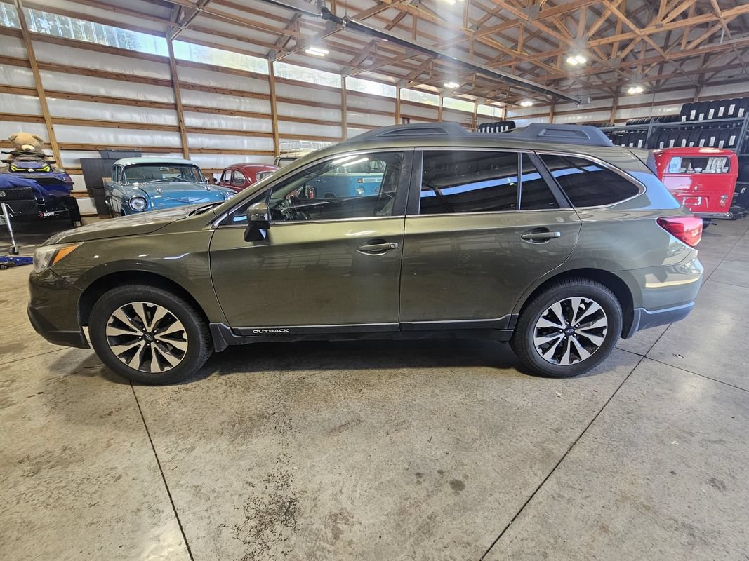 Used 2017 Subaru Outback 2.5i Limited AWD/4WD image 5
