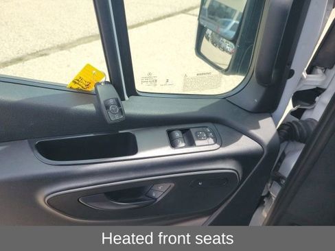 Used 2025 Mercedes-Benz Sprinter 2500 image 11