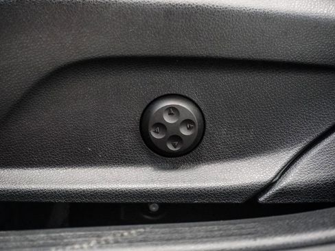 Used 2019 Mercedes-Benz C 300 Sedan image 7