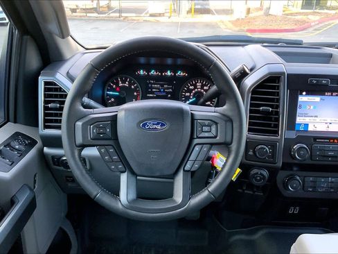 Used 2019 Ford F150 XLT w/ Equipment Group 302A Luxury image 6