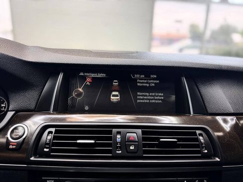 Used 2016 BMW 528i Sedan RWD image 10