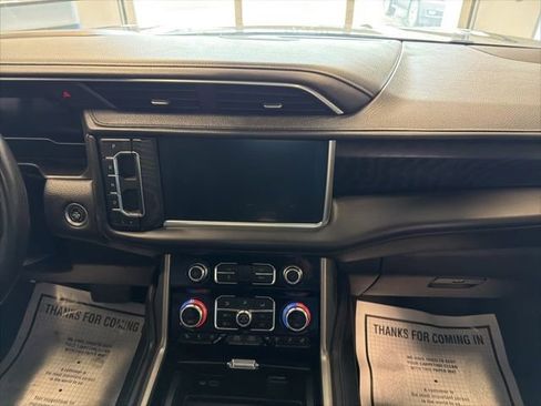 Used 2022 GMC Yukon Denali AWD/4WD image 30