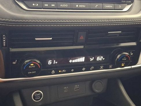 Used 2023 Nissan Rogue SV w/ SV Premium Package FWD image 20