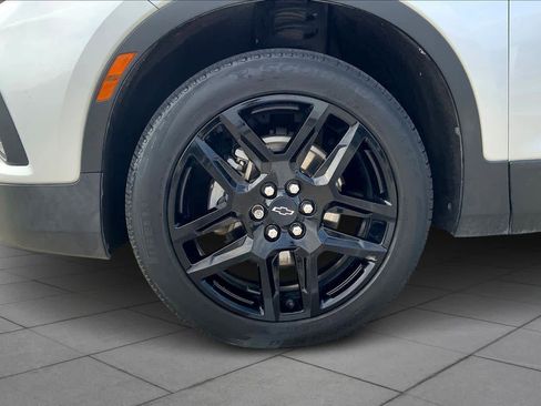 Used 2019 Chevrolet Blazer LT image 9