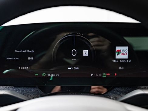 Used 2024 Lucid Air Pure RWD image 30