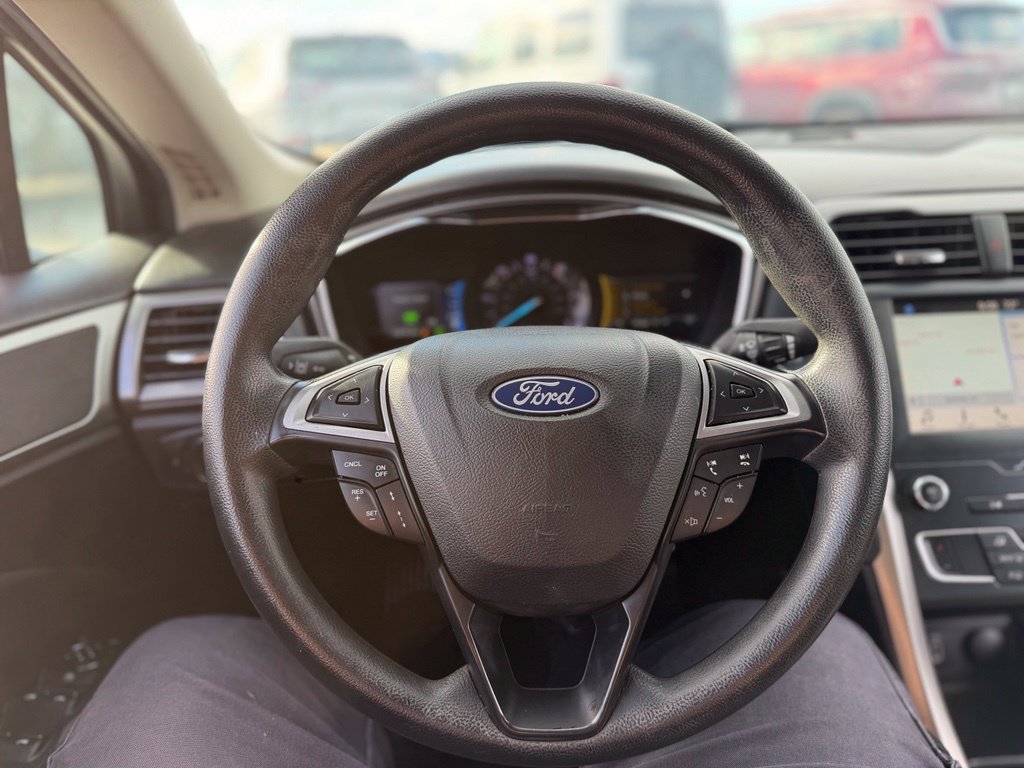 Used 2019 Ford Fusion SE FWD image 6