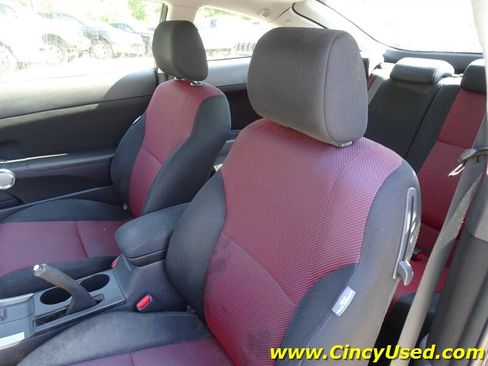 Used 2009 Scion tC FWD image 12