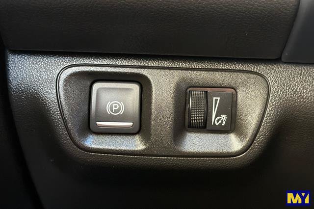 Used 2021 GMC Acadia SLE w/ Driver Convenience Package FWD image 33