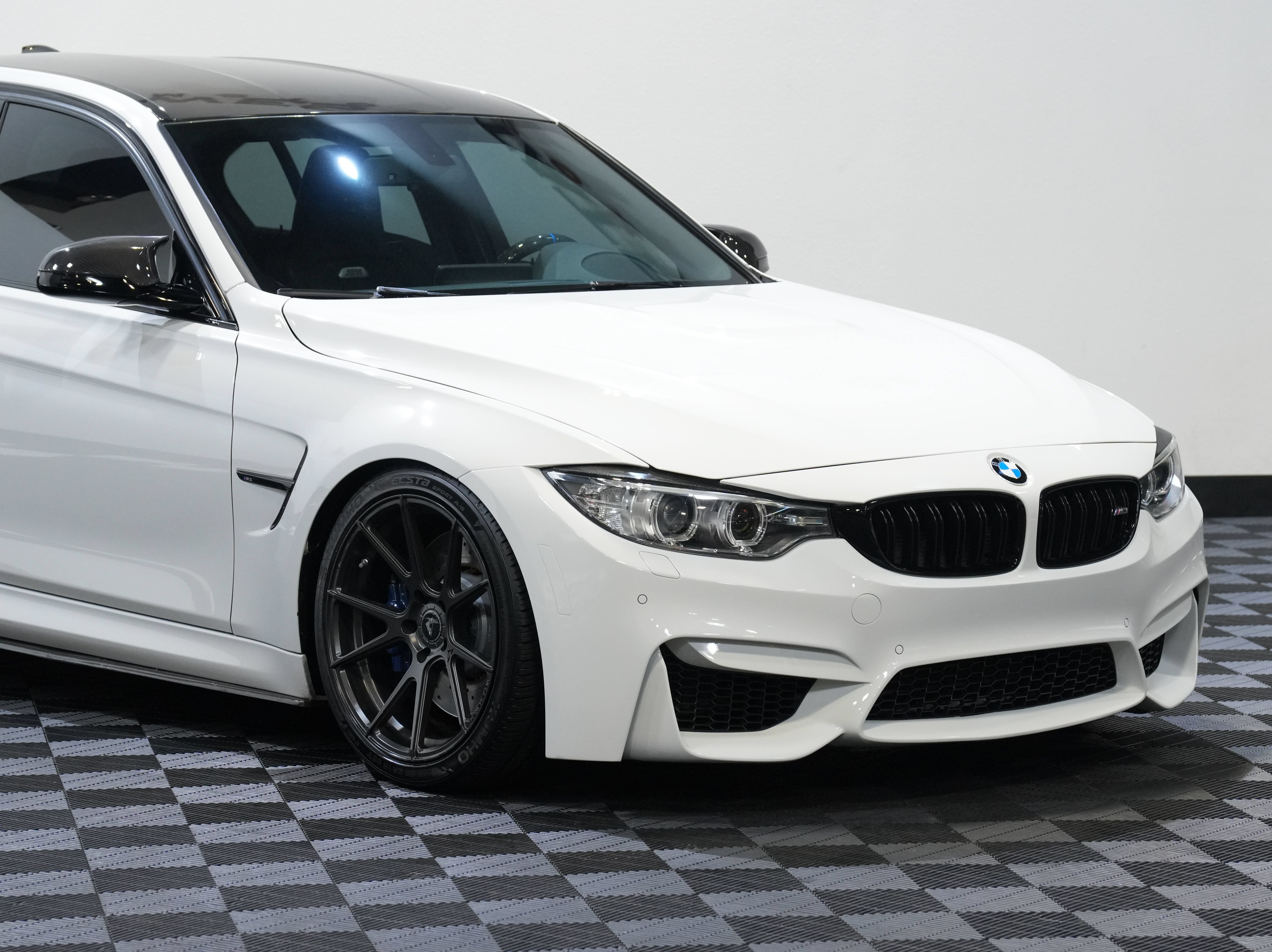 Used 2017 BMW M3 RWD image 9