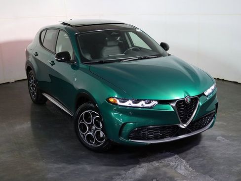 Used 2024 Alfa Romeo Tonale Ti image 7