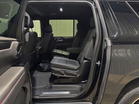 Used 2024 Chevrolet Suburban RST w/ Luxury Package image 21
