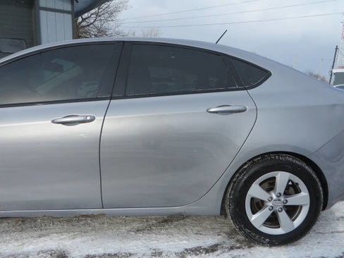 Used 2016 Dodge Dart SXT image 30