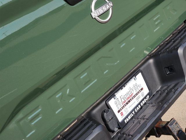 Used 2023 Nissan Frontier SV w/ SV Convenience Package AWD/4WD image 9