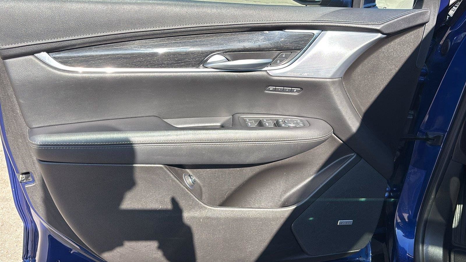 Certified 2023 Cadillac XT5 Premium Luxury AWD/4WD image 16