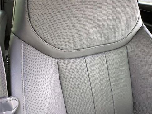 Used 2023 Land Rover Range Rover SE image 18