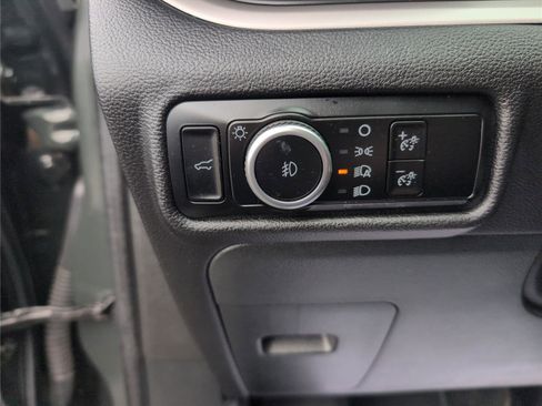 Used 2024 Ford Explorer XLT w/ Equipment Group 202A image 18