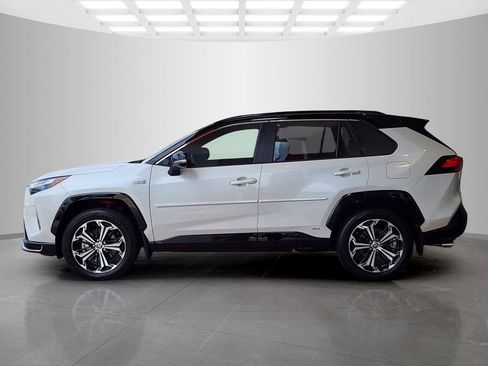 Used 2024 Toyota RAV4 XSE AWD/4WD image 8
