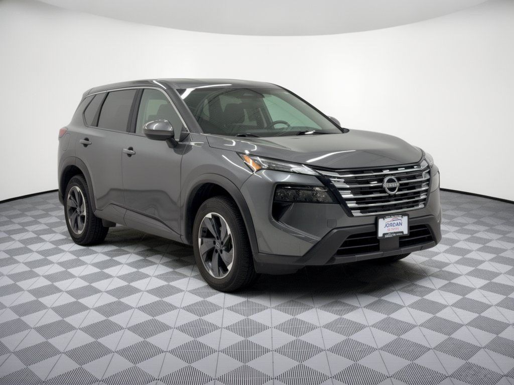 Used 2025 Nissan Rogue SV AWD/4WD image 7