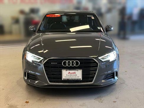 Used 2019 Audi A3 2.0T Premium image 2