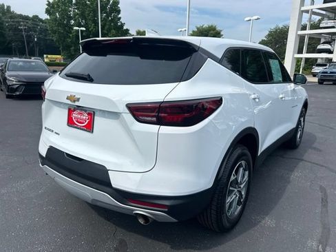 Used 2025 Chevrolet Blazer LT AWD/4WD image 7