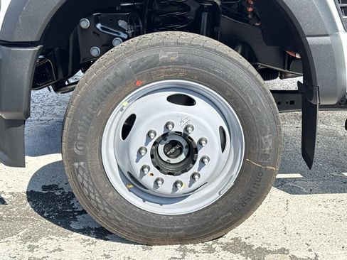 New 2026 Ford F550 4x4 Crew Cab Super Duty image 9