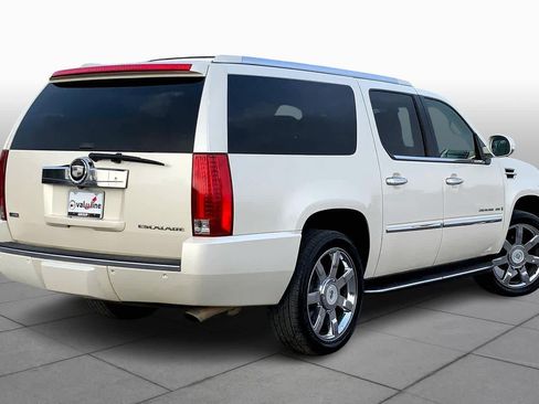 Used 2009 Cadillac Escalade ESV image 12