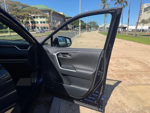 Used 2021 Toyota RAV4 XSE image 12