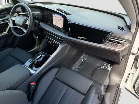 New 2025 Audi Q5 Premium Plus image 14