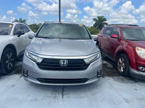 Used 2023 Honda Odyssey EX-L image 2