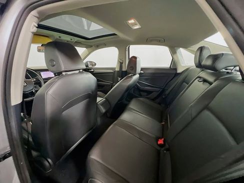 Used 2020 Volkswagen Jetta SE FWD image 21