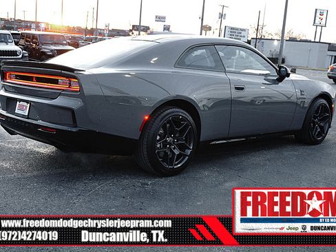 New 2026 Dodge Charger Daytona Scat Pack image 5