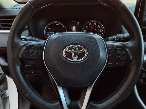 Certified 2021 Toyota RAV4 XLE w/ XLE Grade Weather Package AWD/4WD image 13