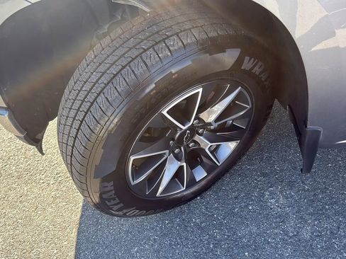 Used 2020 Chevrolet Silverado 1500 LT w/ All-Star Edition image 4