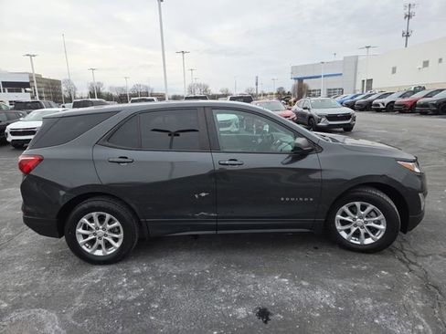 Used 2021 Chevrolet Equinox LS w/ LS Convenience Package image 15