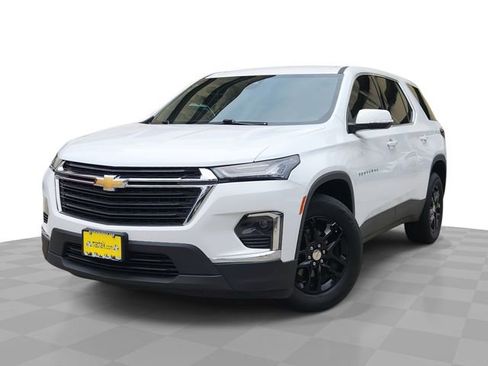 Used 2024 Chevrolet Traverse LS w/ Safety Package FWD image 1