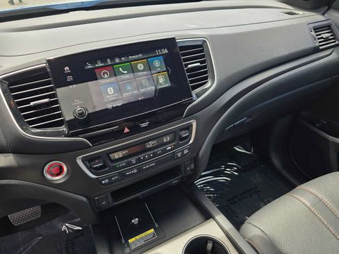 Used 2024 Honda Passport TrailSport image 27