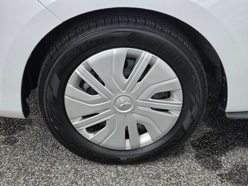 Used 2024 Mitsubishi Mirage ES FWD image 27