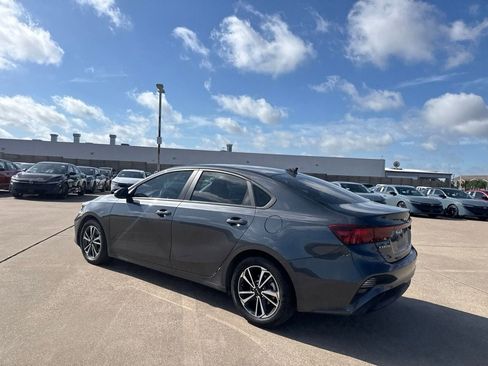 Used 2023 Kia Forte LXS FWD image 13