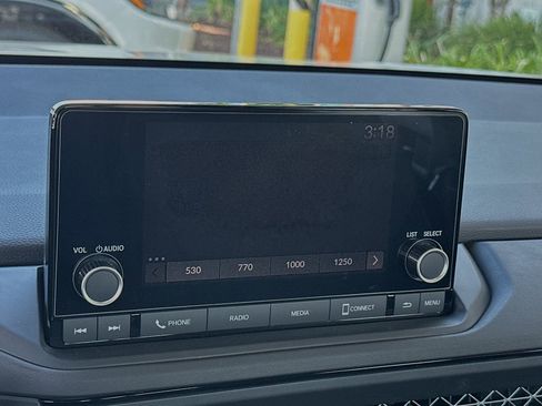 Used 2025 Honda Accord SE image 20