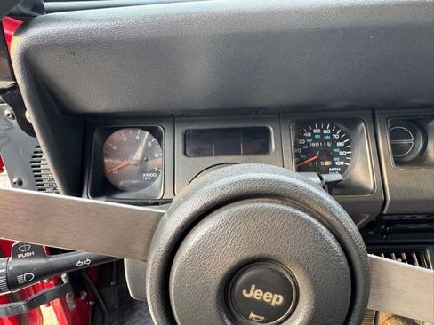 Used 1995 Jeep Wrangler SE image 24
